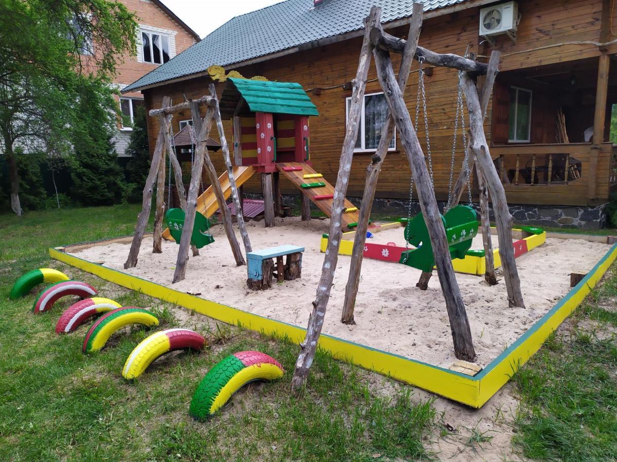садиба лісова казка Дерев'яний котедж *